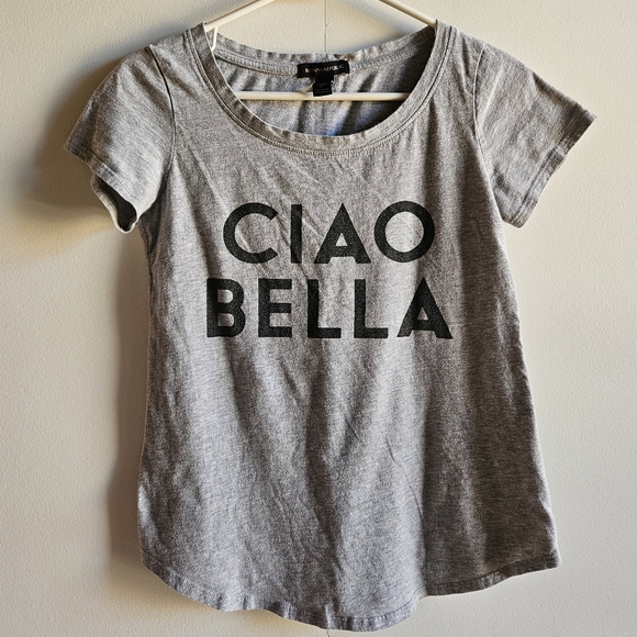 Banana Republic Tops - Banana Republic Ciao Bella Graphic Tee in Women's XS